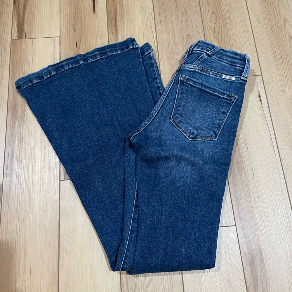 Kancan Flares